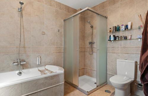 Infinity pool mansion by Costarentals - Ref 85 - Photo 54