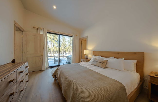 Wilderness Club Nest Modern Cabin Retreat for 9 w/ Hot Tub - Photo 7