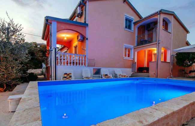 Beautiful Holiday Home in Maslenica Near Beach" - Foto 27