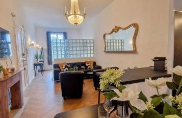 LE PARC2 Appartement Authentique, Coeur de Ville, Proximité Parking, Climatisé - Foto 1