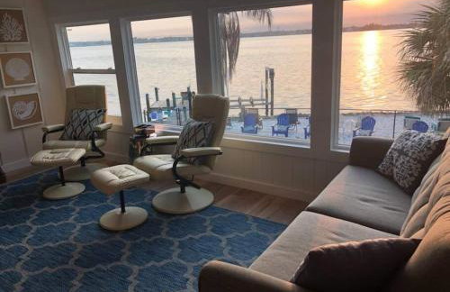 "Seaglass" Dazzles with Exceptional Bay Views! - Foto 37