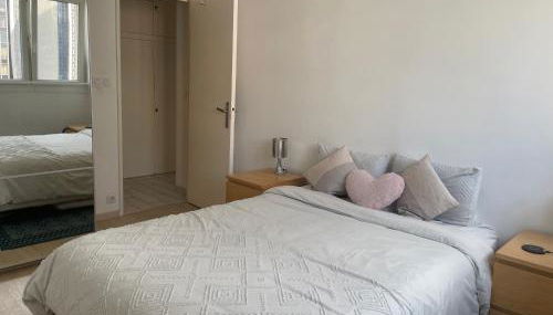 Appartement 3 pièces confortable bien situé à La Défense, proche des transports, de paris et de l'arena - Foto 2