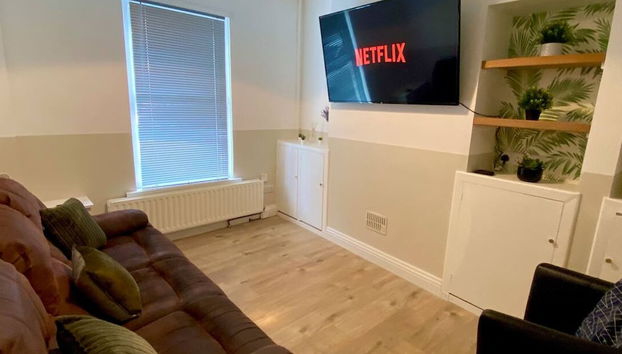 2BR City Side House in Belfast - Foto 2, Habitación
