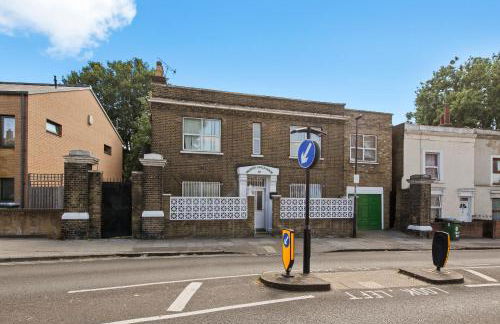 Stunning studio flat with free on-street parking! - Foto 22