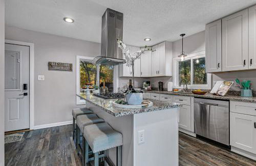 Renovated Lake Cabin with Fire Pit and Kayaks - Photo 20