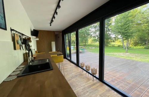 kontener nad rzeką - Foto 12