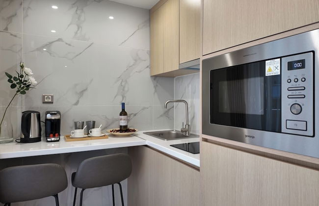 CC LUX Suites - Photo 52