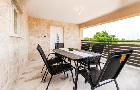 7 Bedroom Awesome Home In Polaca - Foto 21