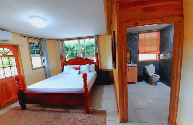 Pinard's Mountain Resort - Cottage 10 - Photo 2