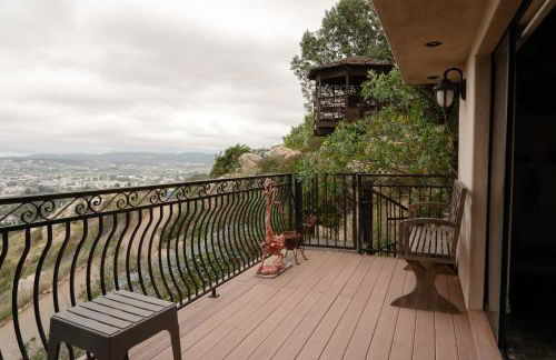 Stunning Home & Spectacular View - Photo 20