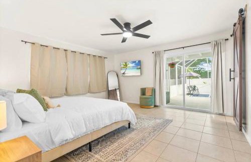 Modern renovated beach oasis home with private pool - Foto 14