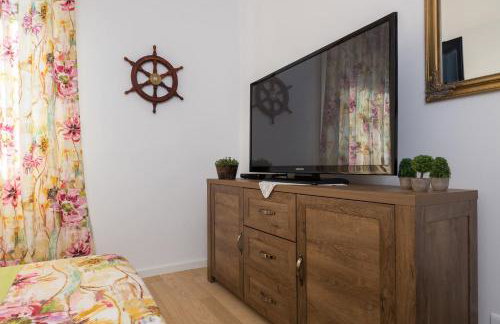 Bepo Apartment with Balcony - FREE PARKING - Photo 17