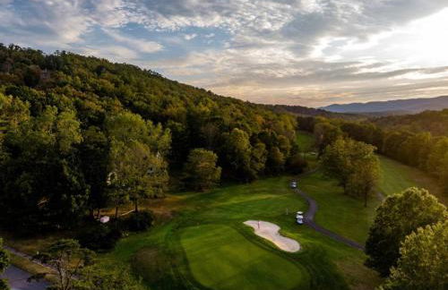 Hot Tub Luxe Retreat • Game Room • Lake • Bryce - Foto 23