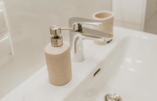 3-Floor Oasis in the Heart of Koblenz, Sleeps 16 - Foto 23