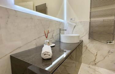Duomo Luxury Apartment - Photo 78