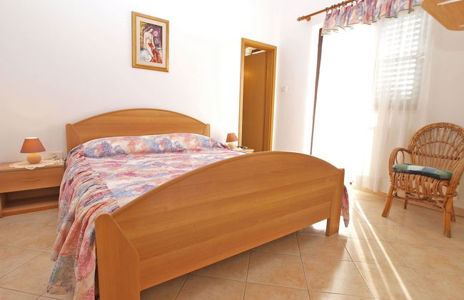 Apartment 1202 - Photo 6