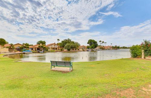 Game Room and Backyard Oasis Avondale Group Getaway - Foto 34