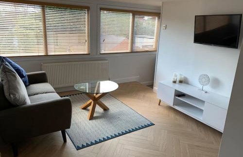 3 Bedroom apartment in Harborne - Photo 21