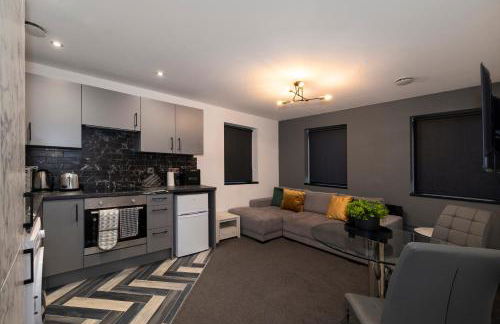 Lux Style Homes -1 BED APARTMENT close to City Centre - Free WIFI - Free Parking - Smart TV - Full Kitchen - Self Check In - Foto 33