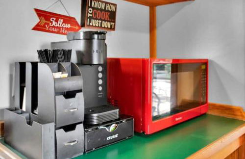 Homey Cabin in Bloomington with Views - Foto 13