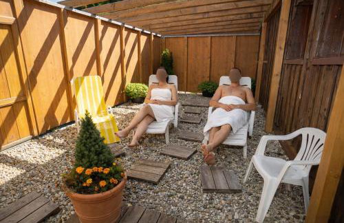 Familienauszeit Indoorpool Sauna Skilift Netflix Disney 100 MBit inklusive Bettwäsche Handtücher Reinigung - Foto 12