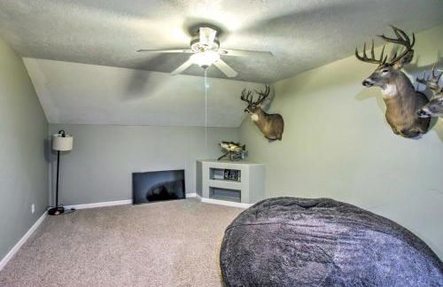 Quiet Retreat with Kayak and Patio, Walk to Lake! - Foto 18