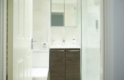 Reeve House - 2-Bed - FREE Parking & Wi-Fi - Foto 11