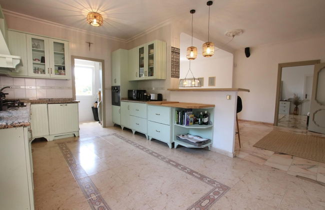 Tess Villa Olmos in M Laga - Foto 3