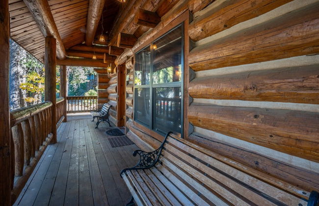 The Log Home Quintessential Log Cabin in Ynp! - Foto 39