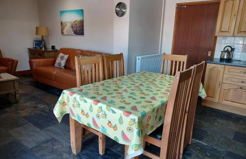 Dunroaming Cottage - Photo 7