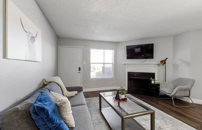 Landing Grand Prairie - Photo 24