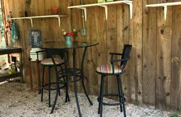 Enchanting Yurt Rental for a Romantic Getaway in North Carolina - Photo 10