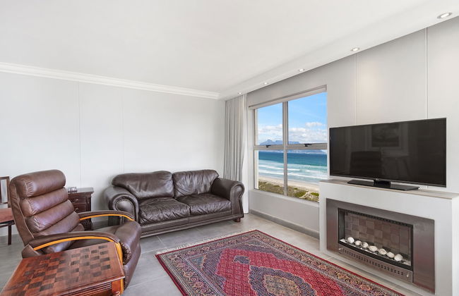 Sunset Boulevard 32 - Photo 23