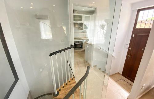Villa with private swimming pool in Sevilla - Foto 9