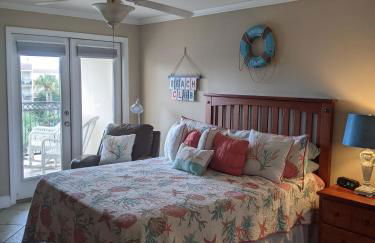 Biloxi Beach Condo - Photo 23