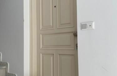 Στούντιο σε ανακαινισμένο αρχοντικό του 19ου αιώνα, κέντρο Μύρινας - Photo 6