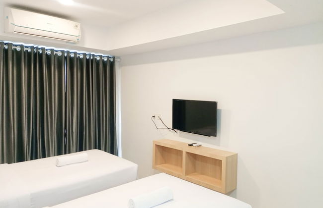 Homey Studio At De Prima Apartment - Photo 1