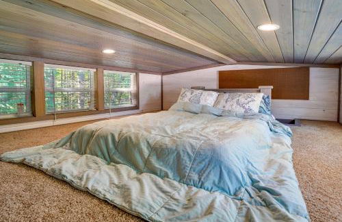 Mayfield Tiny Home with Porch, Walk to Beaches! - Foto 17