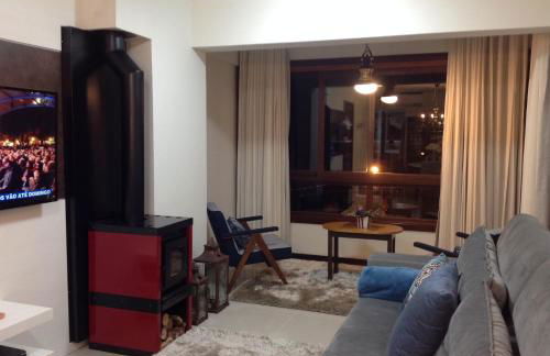 Apto com lareira, ar quente frio a 800m do centro - Foto 39