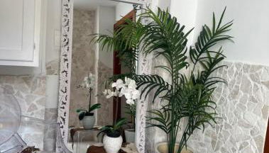 LOFT SUL FIUME center home - Photo 4