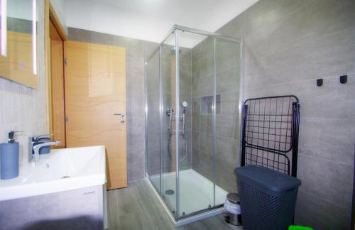 Villa with private pool in village Šišan - Foto 15