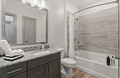 Luxury Apartments Near Airport - Foto 72