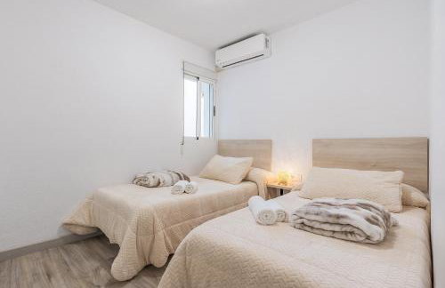 Bright Apartment In Maracena - Photo 12