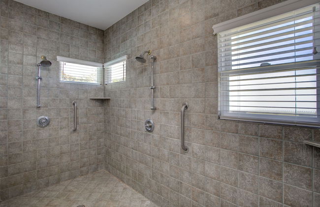 Grand Melemele 3 Bedroom Home by RedAwning - Foto 18