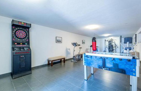 Gorgeous Home In Mravince With Sauna - Photo 58