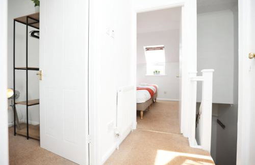 Palmers Place By N And N Stays Worker Friendly Accommodation in Bradley Stoke with private parking and fast WIFI, Long Stays Welcome - Foto 14