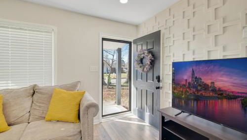 Chic home with king bed in Raleigh - Foto 4