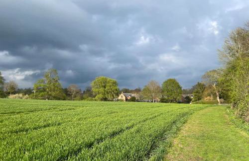 Charming country cottage in quiet rural setting - Foto 32