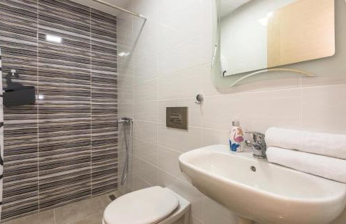 Six-Bedroom Holiday Home In Zagvozd - Foto 46