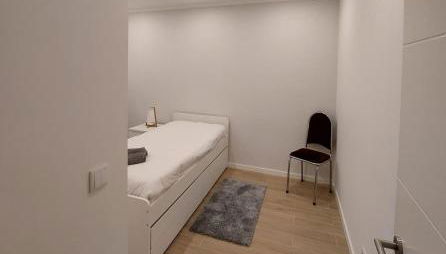 Hamilton House - Photo 5